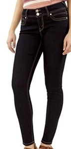 Wallflower Juniors Luscious Curvy Skinny Jeans